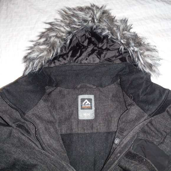 BLACK MOUNTAIN winter jacket - Picture 2 of 8